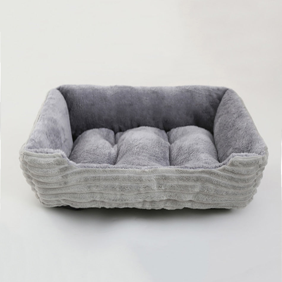 Camas e Almofadas / Cama Confort Pet estilo Sofá de Veludo - MOYU  código: 0054